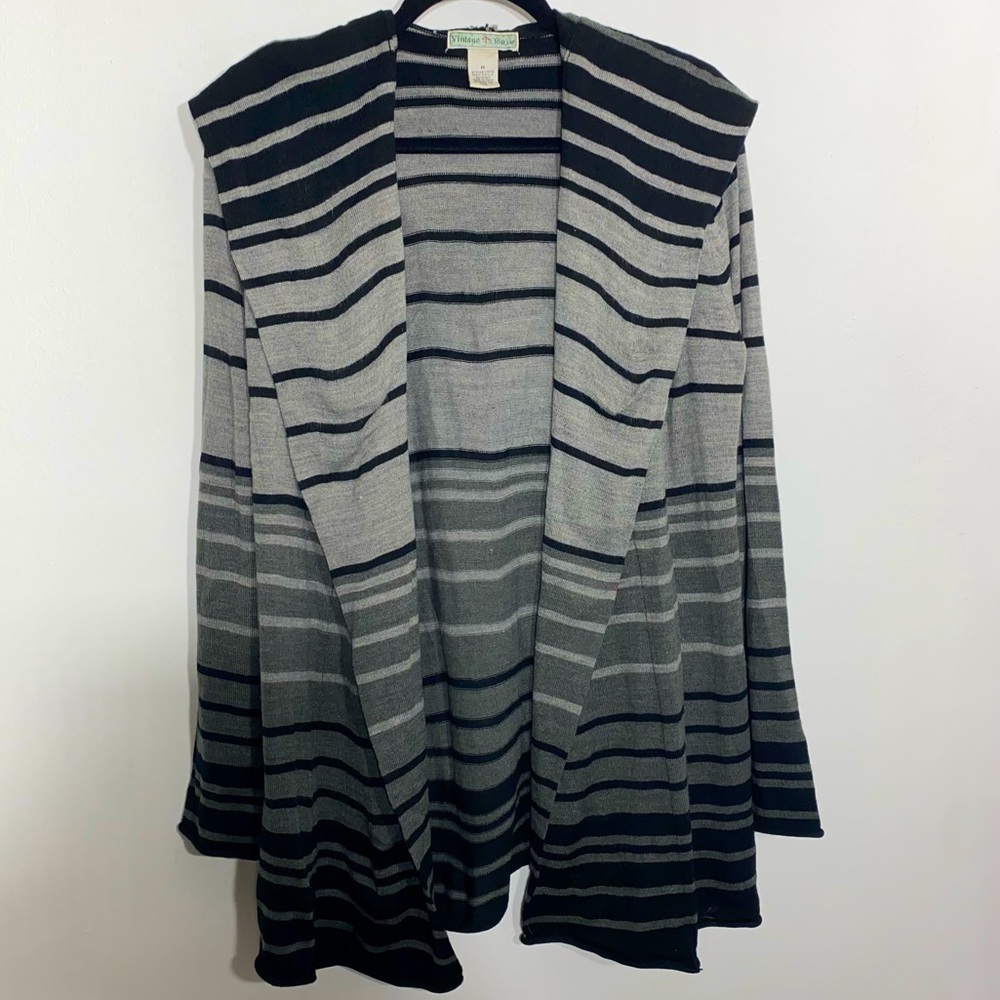Medium Black and grey cardigan